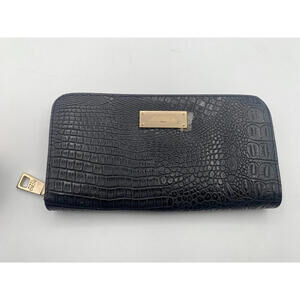 BCBG  Wallet